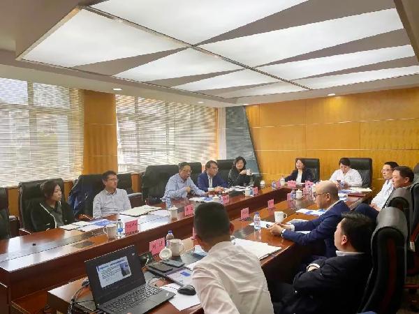 市人大社會建設(shè)委主任委員閻祖強調(diào)研老年患者服務(wù)