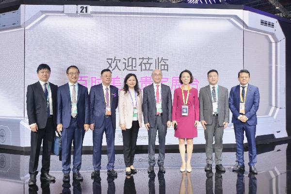 進(jìn)博會(huì)ing | 上藥控股與百時(shí)美施貴寶、杜邦、美迪科舉行簽約儀式