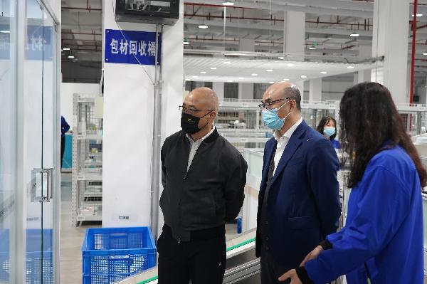 疫情在前，責任在肩！左敏總裁一行檢查慰問上藥物流抗疫保供工作