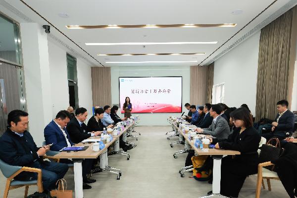 阿斯利康中國總經(jīng)理林驍帶隊參訪上藥云健康“益藥·綜合旗艦體”，共筑醫(yī)藥創(chuàng)新服務(wù)新生態(tài)